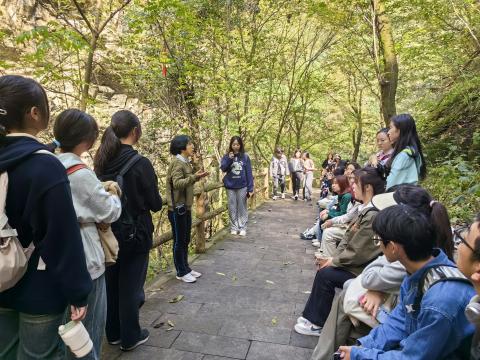 亚洲色吧