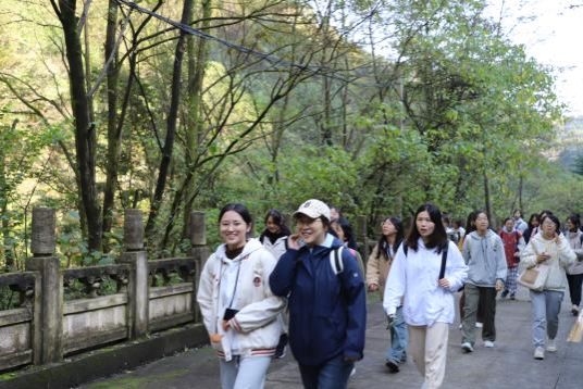 亚洲色吧